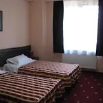 Premiere Hotel