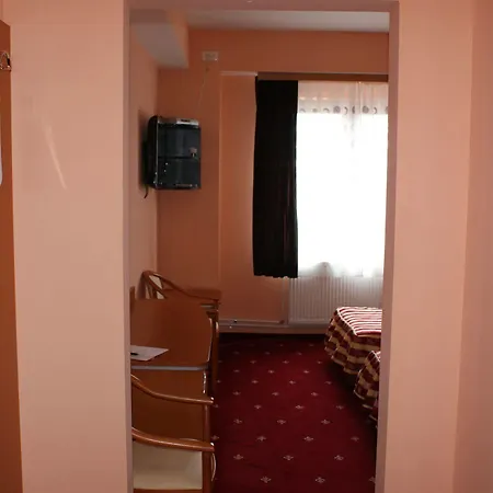 Premiere 3*