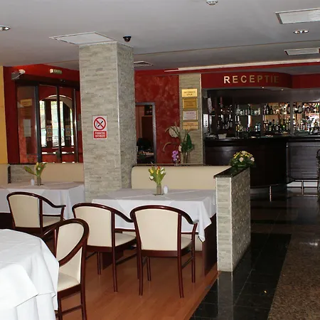 Premiere Hotel